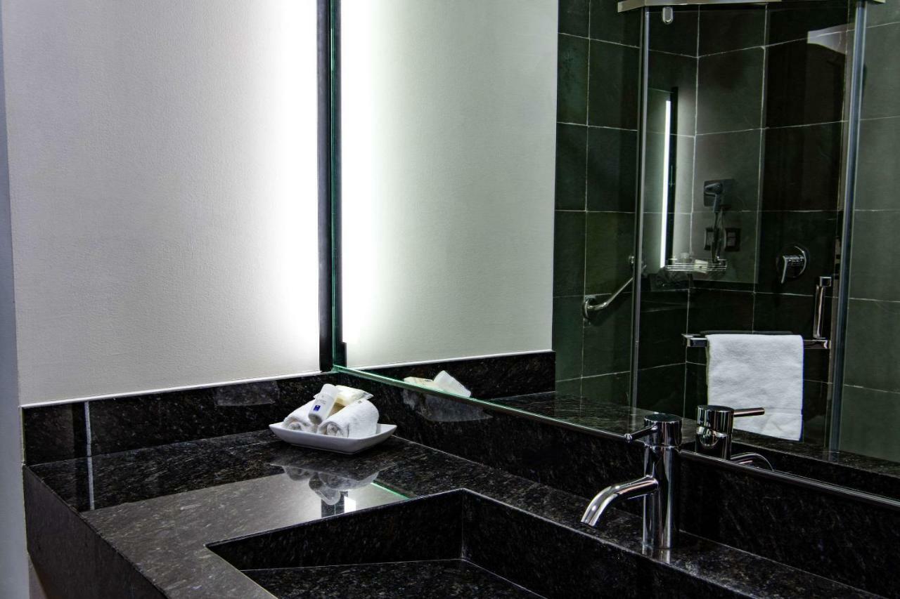 Comfort Inn Irapuato Εξωτερικό φωτογραφία