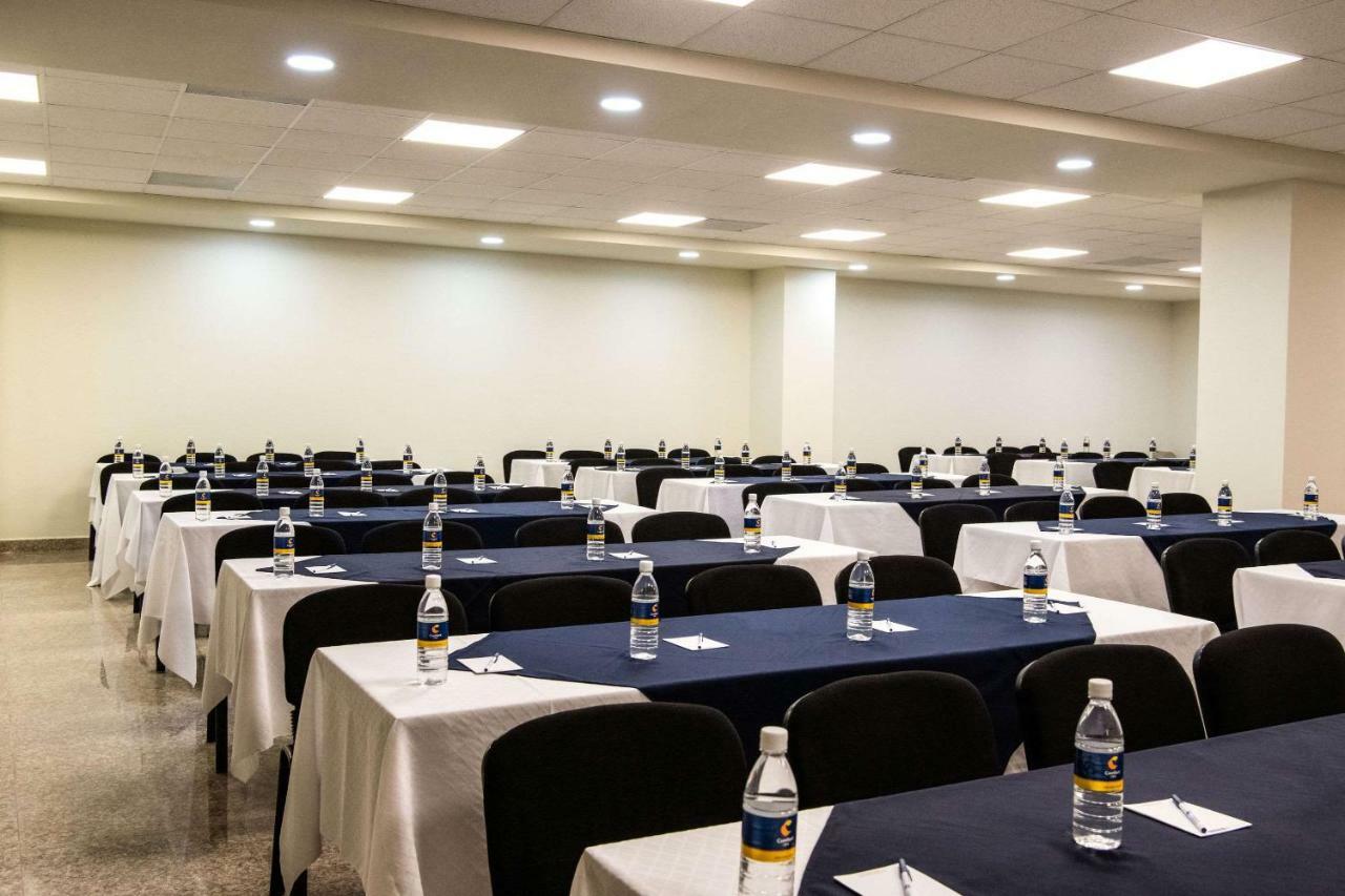Comfort Inn Irapuato Εξωτερικό φωτογραφία